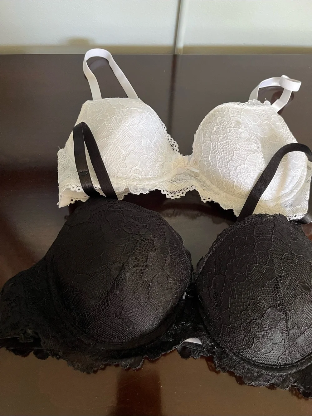 Luxe Lace Push-Up Bra Set - White & Black